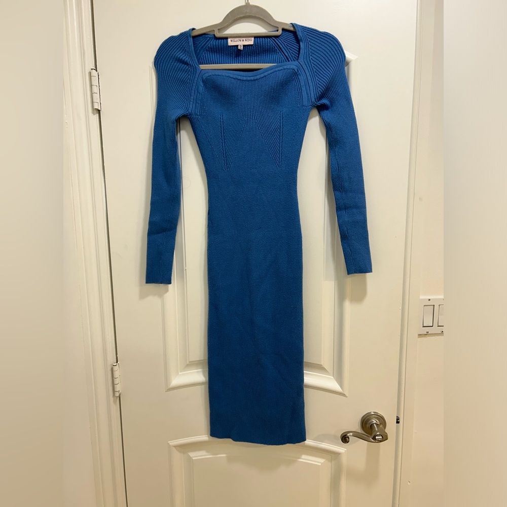 Elegant Long Sleeve Blue Knit Dress
